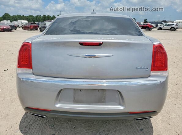 2C3CCAEG9HH645614 2017 CHRYSLER 300 Silver Вид ззаду
