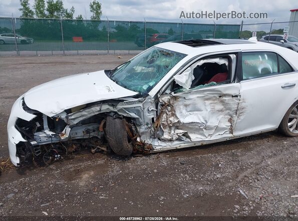 2C3CCAEGXHH570700 2017 CHRYSLER 300 Белый Вид спереди