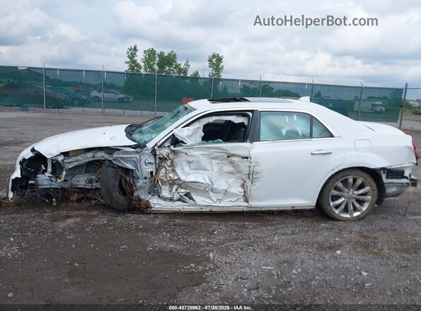 2C3CCAEGXHH570700 2017 CHRYSLER 300 Белый Вид задней части салона