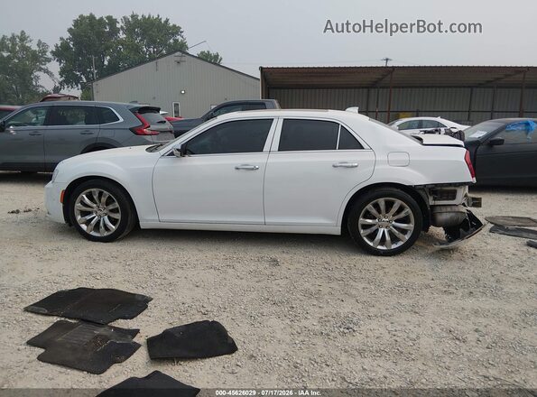 2C3CCAEGXJH296369 2018 CHRYSLER 300 White Widok wnętrza 360 stopni