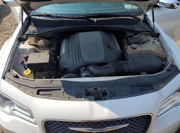 2C3CCAET2GH238813 2016 CHRYSLER 300 White Вид задньої частини салону