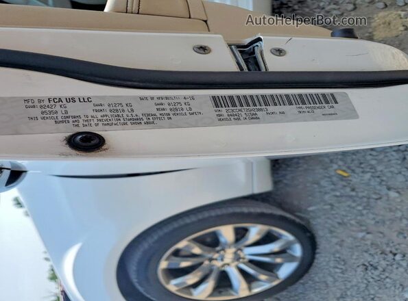 2C3CCAET2GH238813 2016 CHRYSLER 300 White Вид підкапотного простору