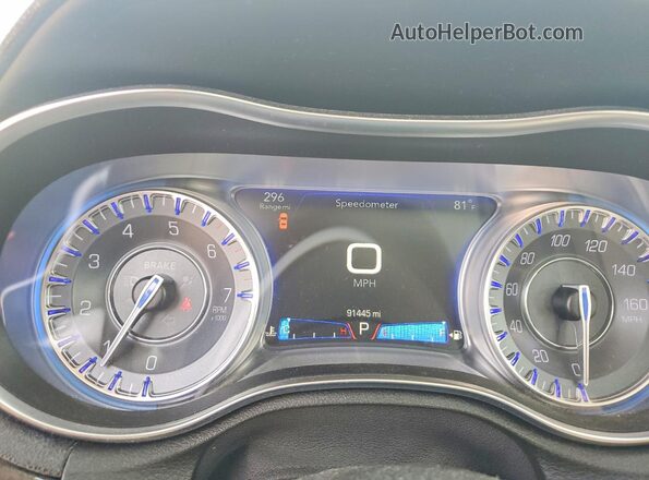 2C3CCAET2GH238813 2016 CHRYSLER 300 White Вид щитка приладів
