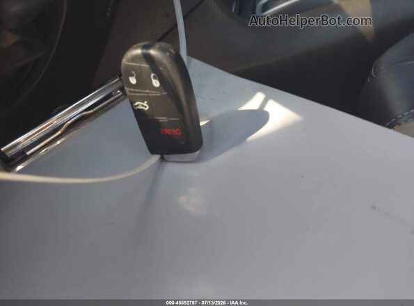 2C3CCAGG0GH262074 2016 CHRYSLER 300 Black Widok deski rozdzielczej