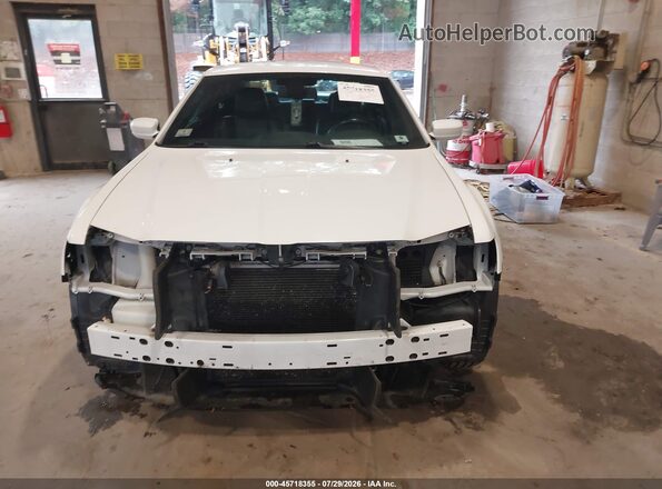 2C3CCAGG1HH582697 2017 CHRYSLER 300 White Widok z przodu