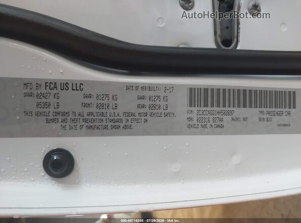2C3CCAGG1HH582697 2017 CHRYSLER 300 White Widok komory silnika