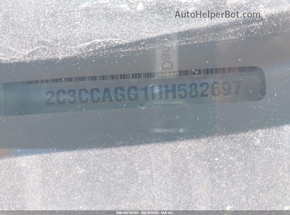2C3CCAGG1HH582697 2017 CHRYSLER 300 White 