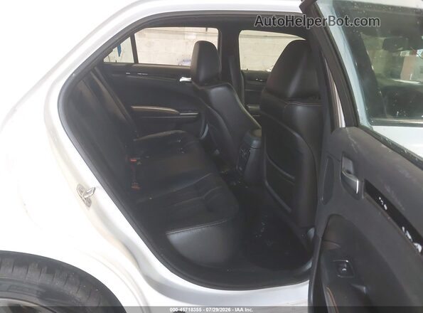 2C3CCAGG1HH582697 2017 CHRYSLER 300 White Widok naklejki z numerem VIN