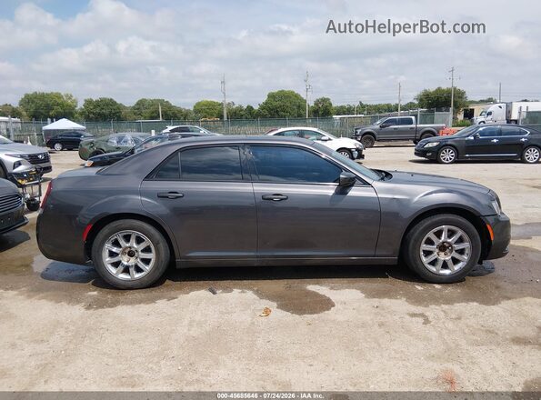 2C3CCAGG1JH204059 2018 CHRYSLER 300 Black Вид задньої частини салону