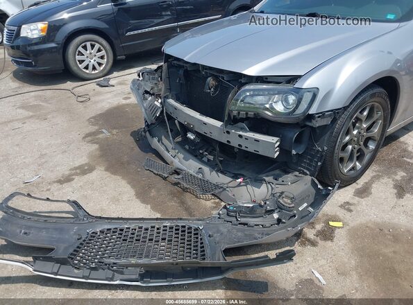 2C3CCAGG1JH296614 2018 CHRYSLER 300 Silver Widok z przodu