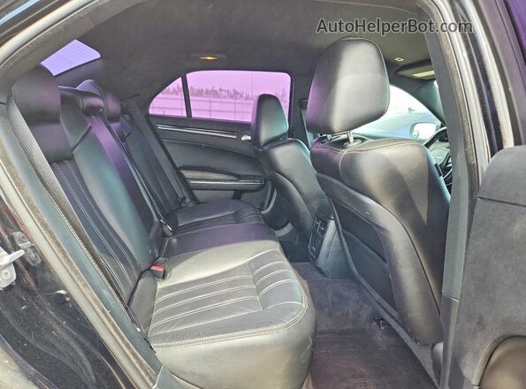 2C3CCAGG2JH293706 2018 CHRYSLER 300 Черный Вид задних сидений