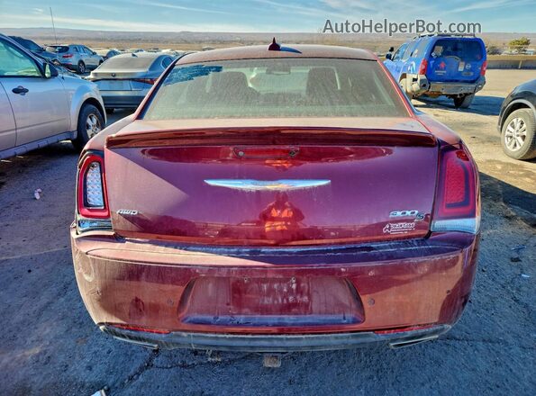 2C3CCAGG3JH268622 2018 CHRYSLER 300 Red უკანა ხედი