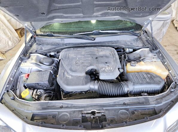 2C3CCAGG4GH182860 2016 CHRYSLER 300 Silver Սալոնի հետևի տեսք
