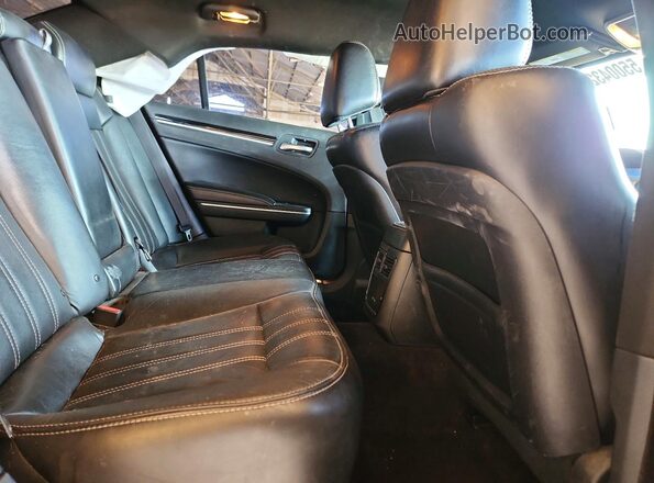 2C3CCAGG5JH226520 2018 CHRYSLER 300 Silver Vista de los asientos traseros