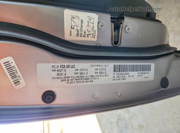 2C3CCAGG5JH226520 2018 CHRYSLER 300 Silver Vista de la etiqueta del VIN