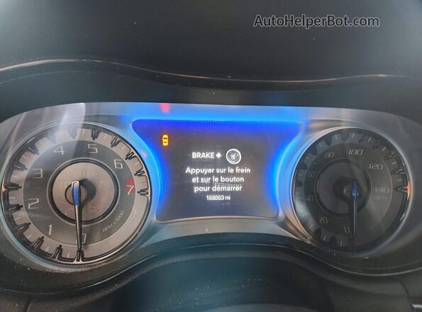 2C3CCAGG5JH226520 2018 CHRYSLER 300 Silver Vista del cuadro de instrumentos