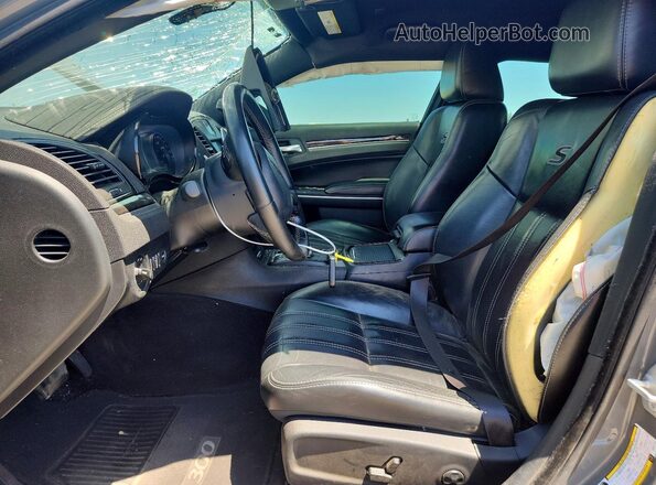 2C3CCAGG7HH527154 2017 CHRYSLER 300 Gray Widok wnętrza z przodu