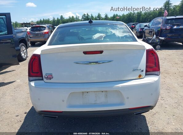 2C3CCAGG7JH202154 2018 CHRYSLER 300 White 