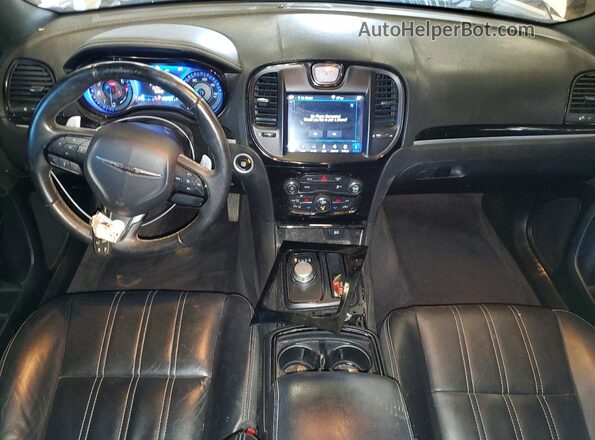 2C3CCAGG8JH141672 2018 CHRYSLER 300 White Widok deski rozdzielczej