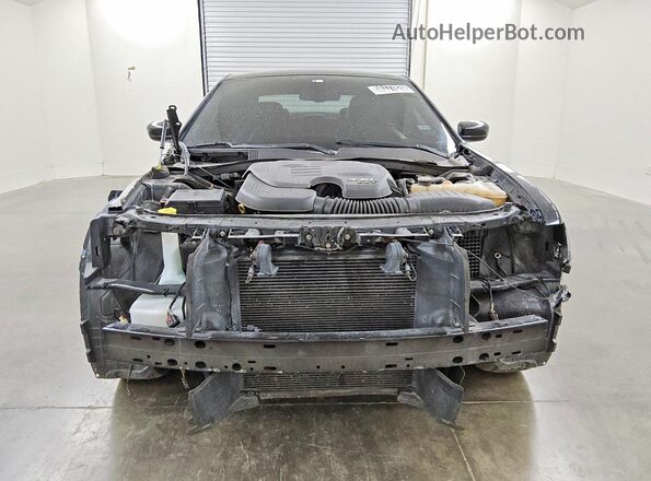 2C3CCAGG8JH226558 2018 CHRYSLER 300 Black Widok z przodu