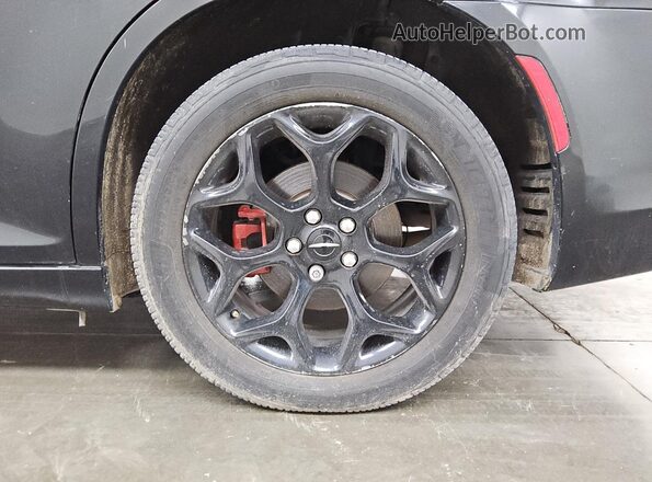 2C3CCAGG8JH226558 2018 CHRYSLER 300 Black 
