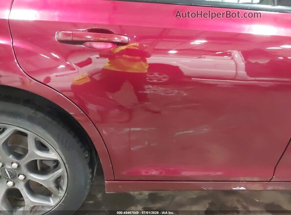 2C3CCAGG8JH268079 2018 CHRYSLER 300 Red Widok z przodu