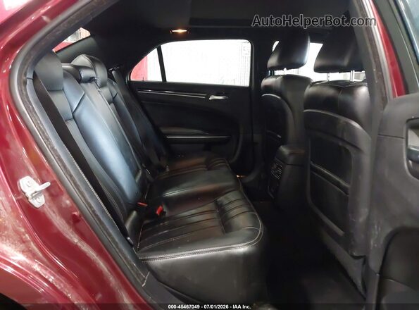 2C3CCAGG8JH268079 2018 CHRYSLER 300 Red Widok naklejki z numerem VIN