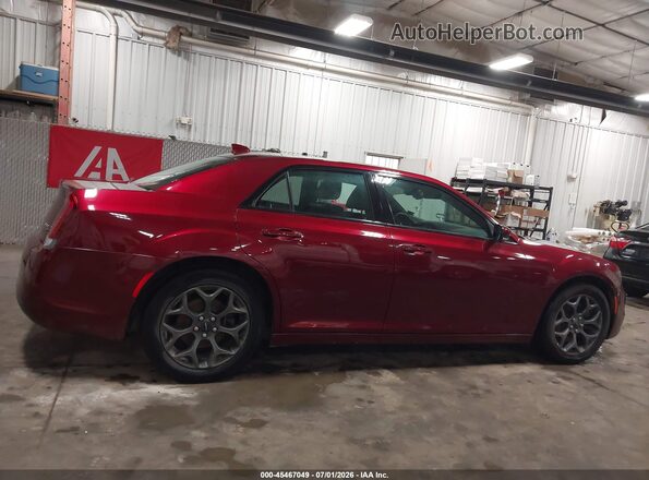 2C3CCAGG8JH268079 2018 CHRYSLER 300 Red Widok wnętrza z tyłu