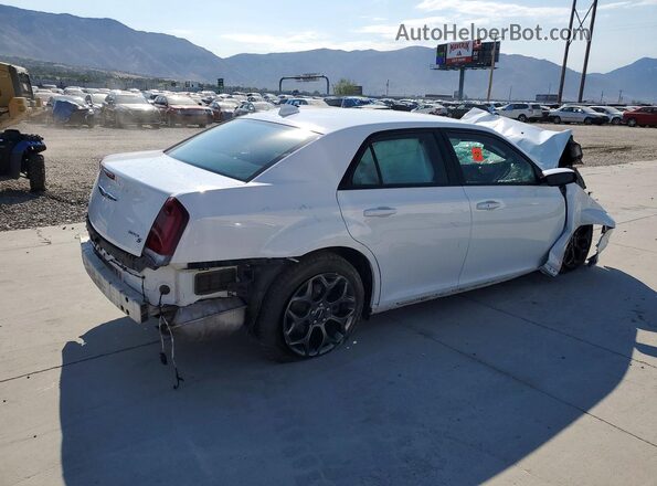 2C3CCAGG9JH267183 2018 CHRYSLER 300 White Rear right