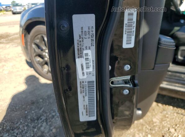 2C3CCAGG9KH586066 2019 CHRYSLER 300 Black ძრავის განყოფილების ხედი