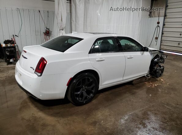 2C3CCAGGXPH588402 2023 CHRYSLER 300 White Rear right