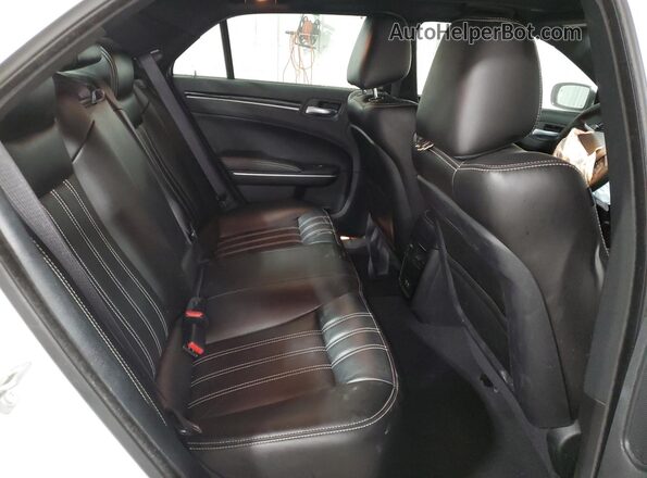 2C3CCAGGXPH588402 2023 CHRYSLER 300 White Rear seats view