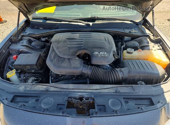 2C3CCAKG0KH560298 2019 CHRYSLER 300 Угольный Вид задней части салона