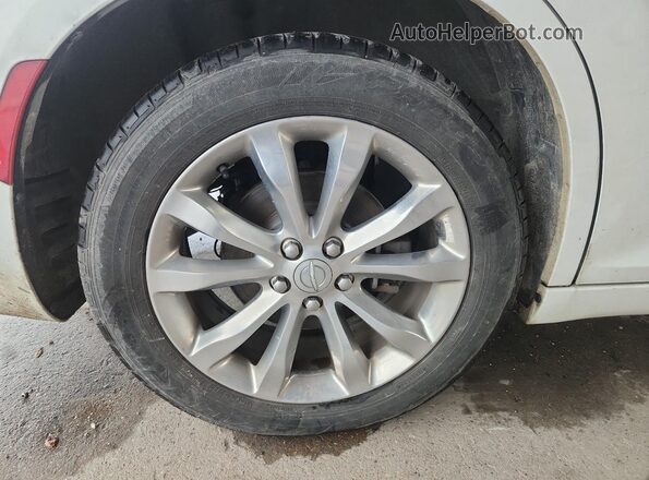 2C3CCAKG0LH124570 2020 CHRYSLER 300 White 