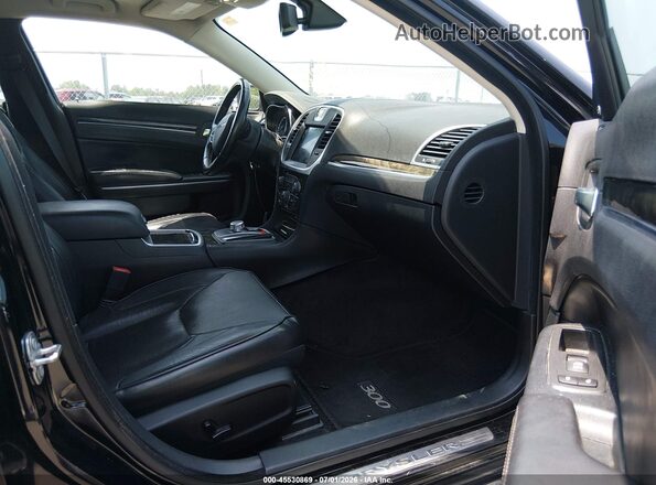 2C3CCAKG1HH637477 2017 CHRYSLER 300 Black Սալոնի դիմացի տեսք