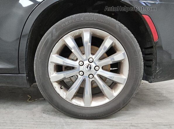 2C3CCAKG2KH556673 2019 CHRYSLER 300 Black 