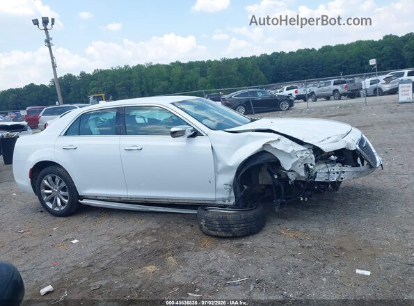 2C3CCAKG4KH689998 2019 CHRYSLER 300 White უკანა სალონის ხედი