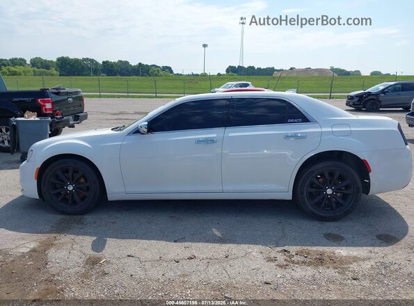 2C3CCAKG5JH160185 2018 CHRYSLER 300 Белый 
