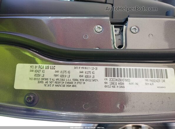 2C3CCAKG5KH578053 2019 CHRYSLER 300 Gray Widok komory silnika