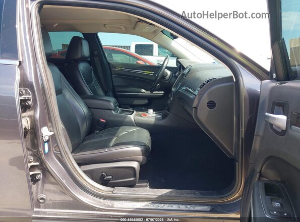 2C3CCAKG5KH578053 2019 CHRYSLER 300 Gray Widok wnętrza z przodu