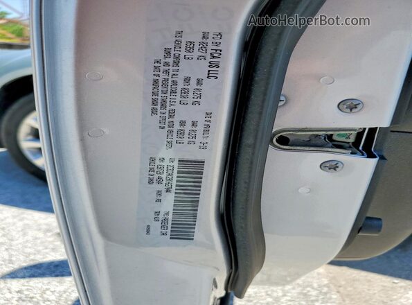 2C3CCAKG9KH627044 2019 CHRYSLER 300 Серебряный Вид подкапотного пространства