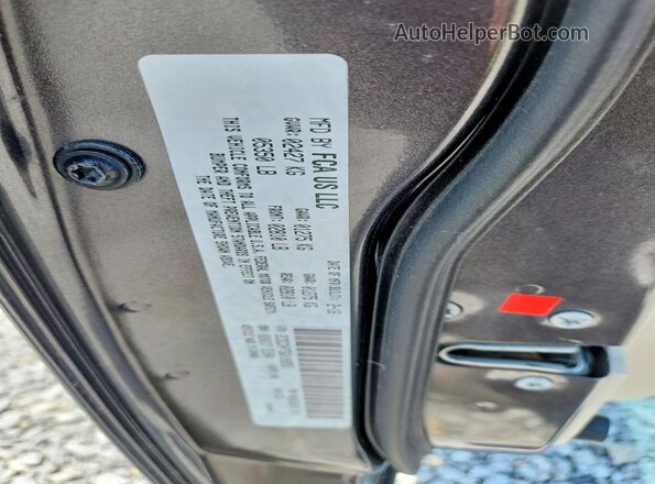 2C3CCAPT5GH198353 2016 CHRYSLER 300 Gray ძრავის განყოფილების ხედი