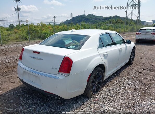 2C3CCARG3GH200018 2016 CHRYSLER 300 White Rear right