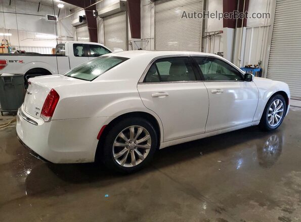 2C3CCARG3GH321437 2016 CHRYSLER 300 White Trasero derecho