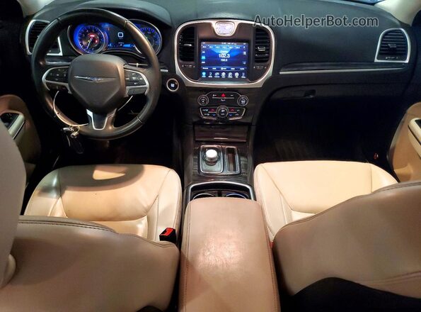 2C3CCARG3GH321437 2016 CHRYSLER 300 White Vista del salpicadero