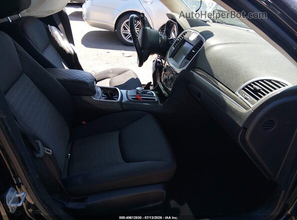 2C3CCARG6KH581212 2019 CHRYSLER 300 Черный Вид салона спереди