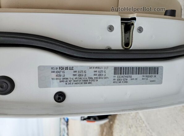 2C3CCARG7HH567926 2017 CHRYSLER 300 White Vista de la etiqueta del VIN
