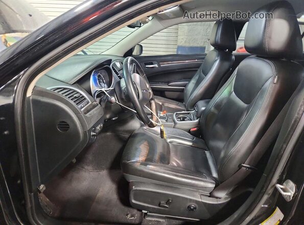 2C3CCARG7JH226760 2018 CHRYSLER 300 Black წინა სალონის ხედი