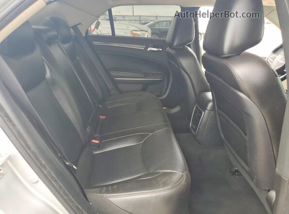 2C3CCARG8MH550465 2021 CHRYSLER 300 Silver უკანა სავარძლების ხედი