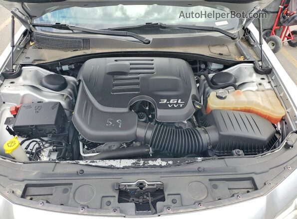 2C3CCARG8MH550465 2021 CHRYSLER 300 Silver უკანა სალონის ხედი